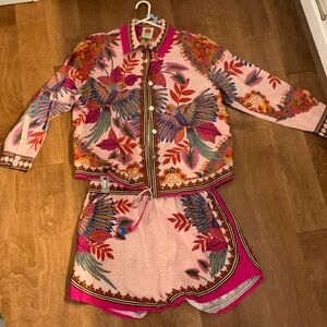 Farm Rio short and blouse set - never been worn SUPER CUTE